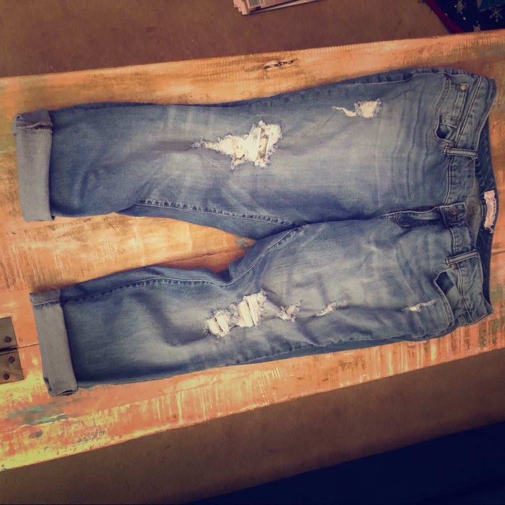 Torrid cropped jeans with lace inlays in rips sz16